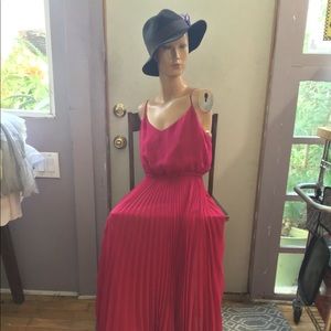 MAXI PLEATED SUN /PARTY DRESS